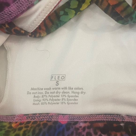 Fleo High Rise Shorts & Sports Bra - Picture 6 of 8